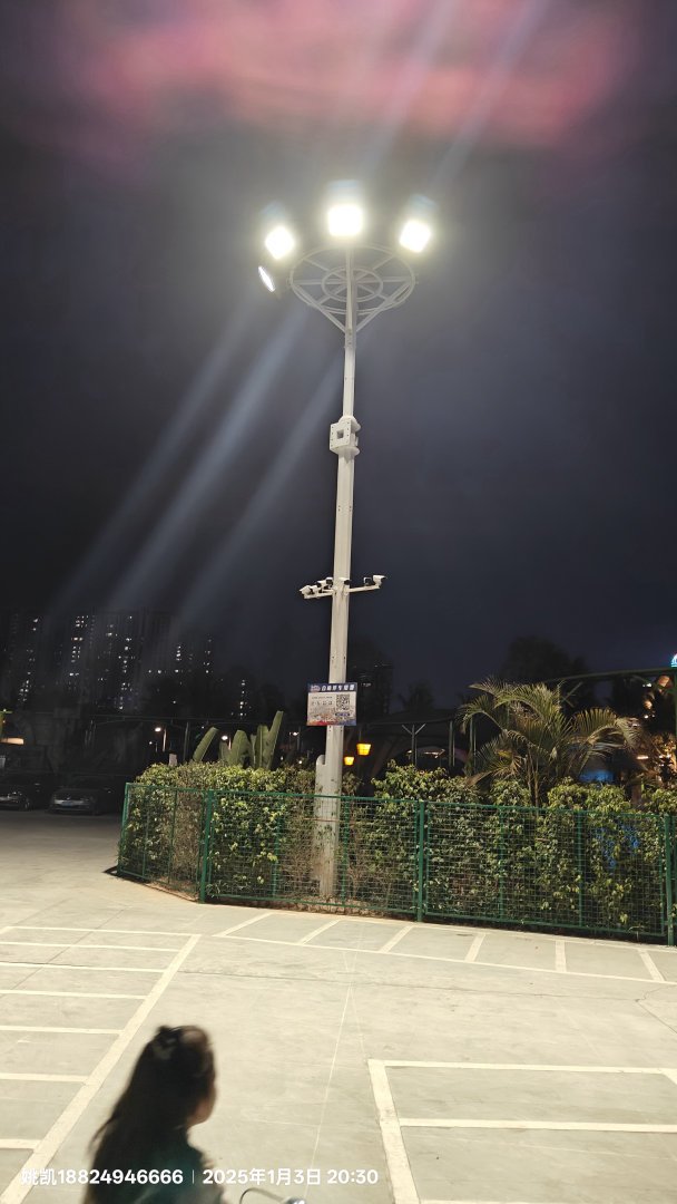 中山华侨城欢乐海岸科技乐园临时停车场10米中杆灯实拍